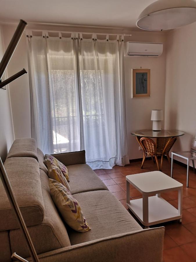 אצ'י קסטלו La Lampara Apartment מראה חיצוני תמונה
