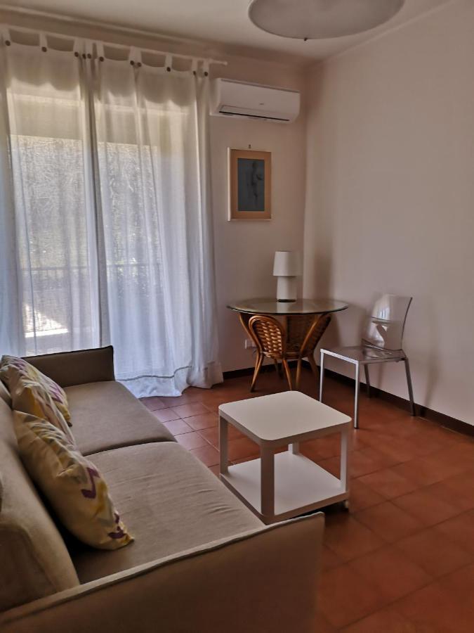 אצ'י קסטלו La Lampara Apartment מראה חיצוני תמונה