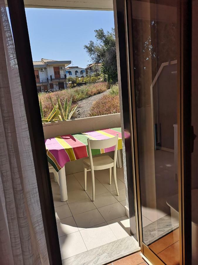 אצ'י קסטלו La Lampara Apartment מראה חיצוני תמונה